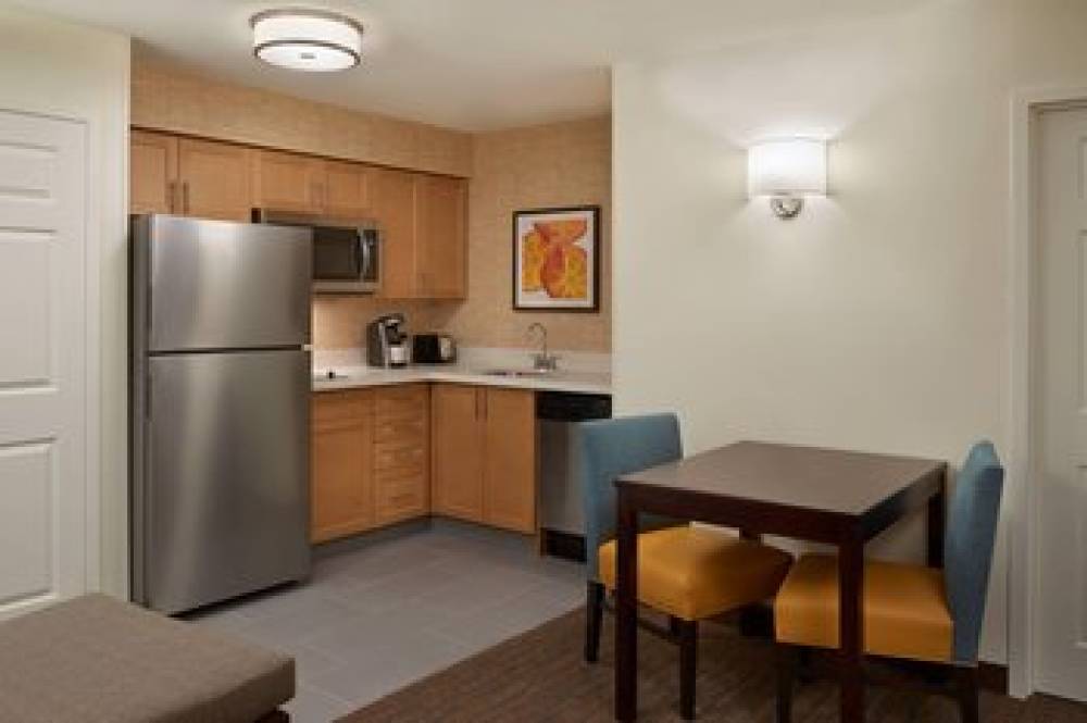 Residence Inn By Marriott Toronto Airport 4