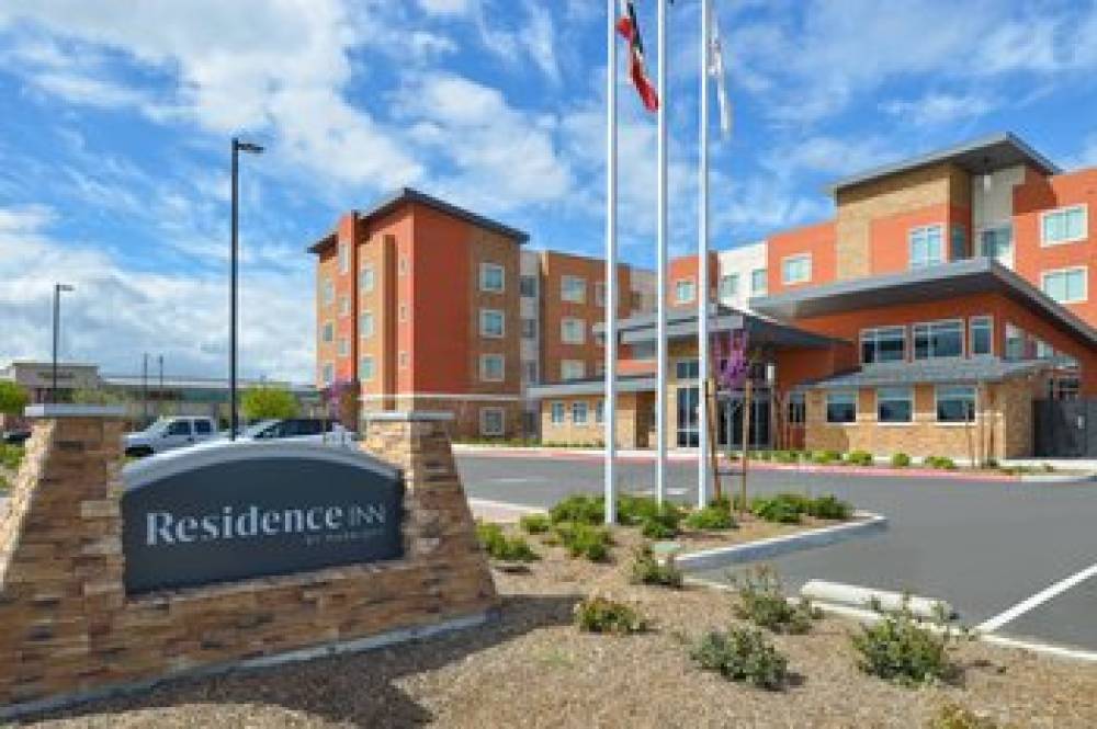 Residence Inn By Marriott Visalia 2