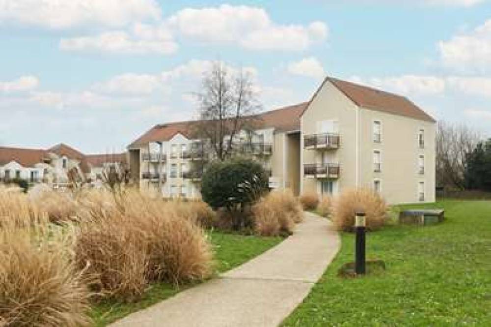 RESIDHOME ROISSY VILLAGE 1