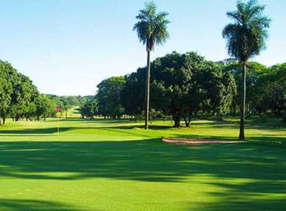 RESORT YACHT Y GOLF CLUB PARAGUAYO 8