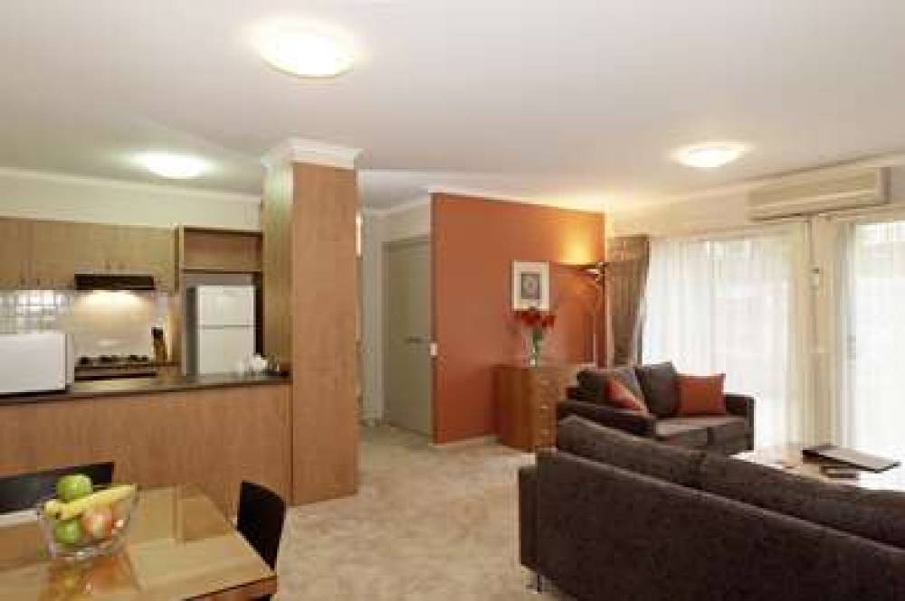 RINGWOOD ROYALE APARTMENT HOTEL 2