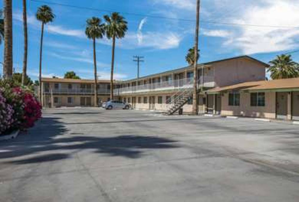 Rodeway Inn And Suites Blythe I 10