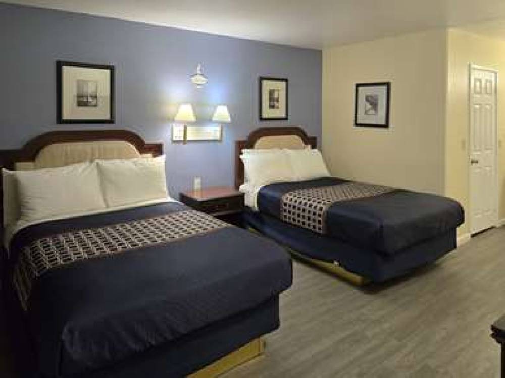 RODEWAY INN AND SUITES BLYTHE I-10 7