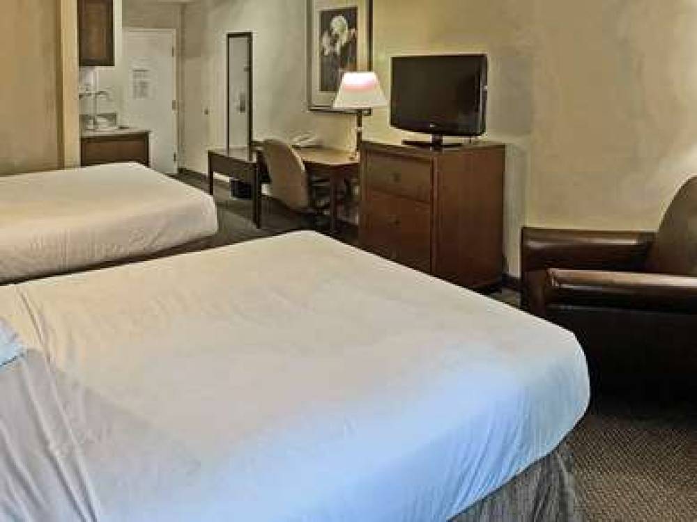 RODEWAY INN AND SUITES CATOOSA 8