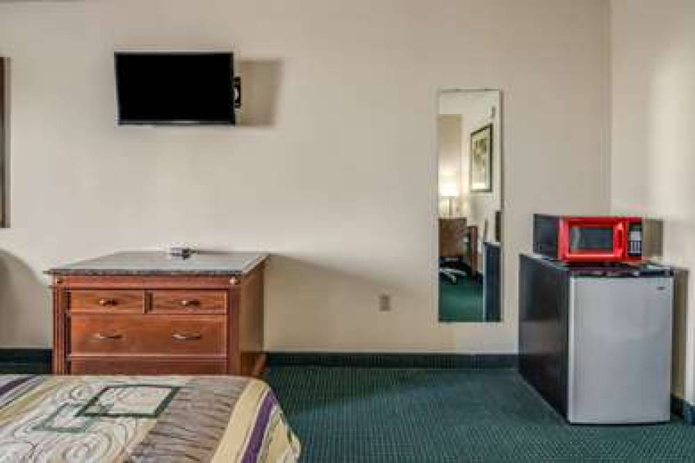 RODEWAY INN AND SUITES DUBLIN 8