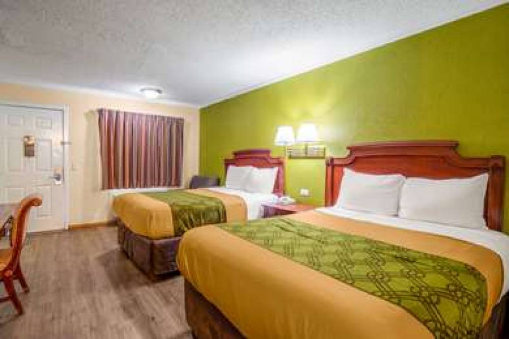 RODEWAY INN AND SUITES FORT JA 10