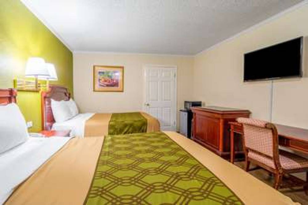 RODEWAY INN AND SUITES FORT JA 9