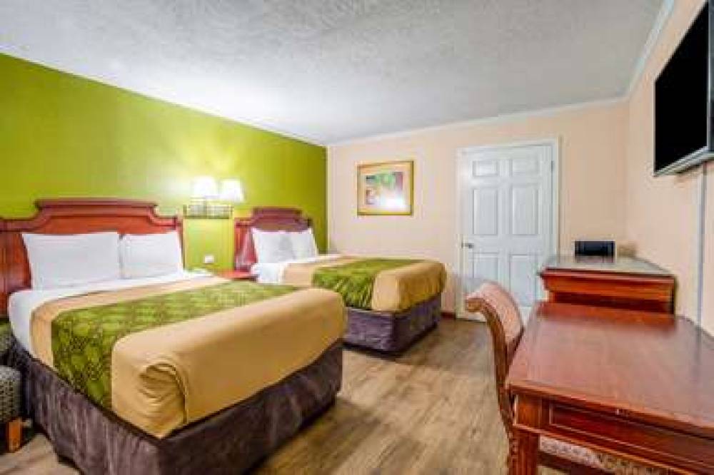 RODEWAY INN AND SUITES FORT JA 8