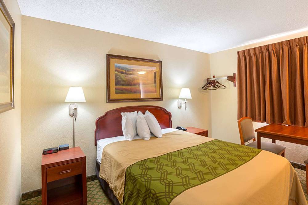 RODEWAY INN AND SUITES KEARNEY 7