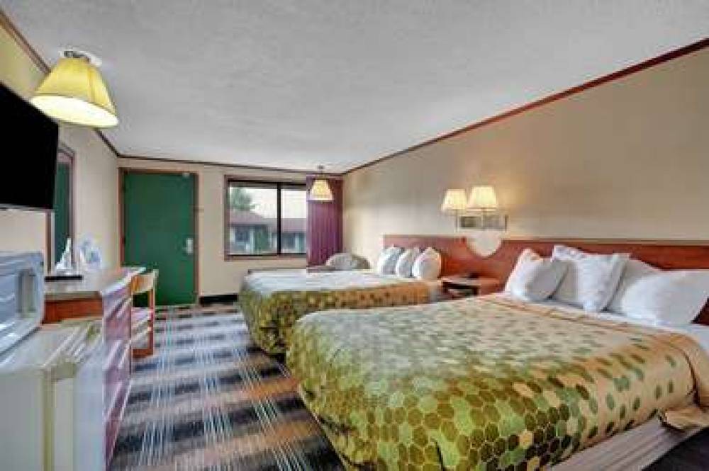 RODEWAY INN AND SUITES LIVERPOOL 10