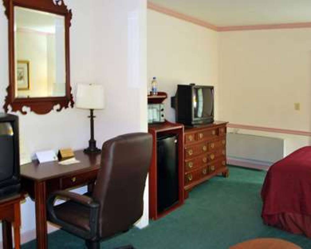 RODEWAY INN AND SUITES MYERSTOWN - 9