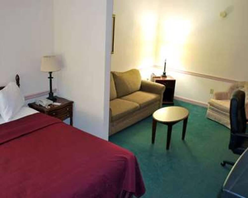 RODEWAY INN AND SUITES MYERSTOWN - 8