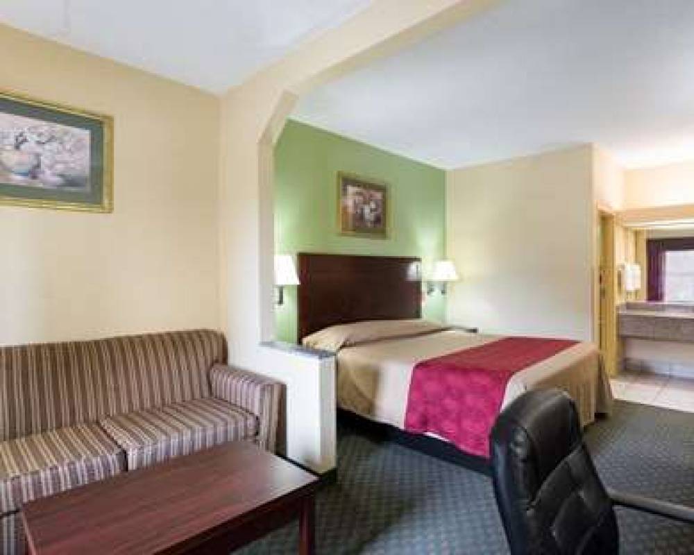 RODEWAY INN AND SUITES NEW ORLEANS 9