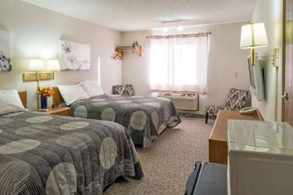 RODEWAY INN AND SUITES NORTH SIOUX 4