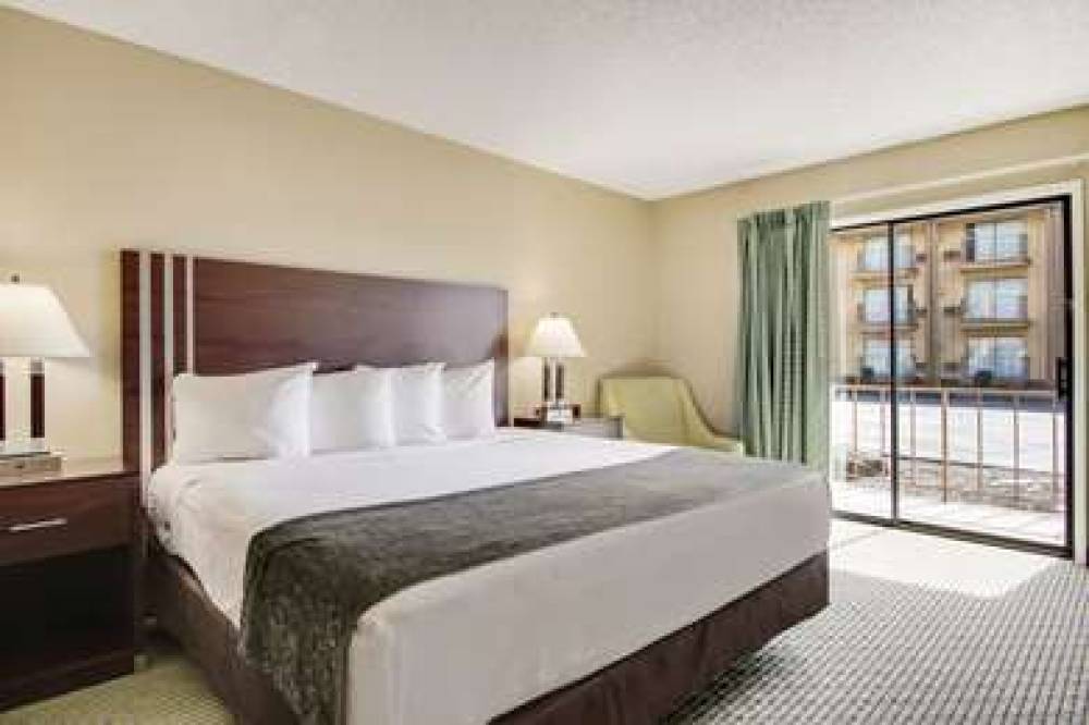 RODEWAY INN AND SUITES PORTLAND - J 5