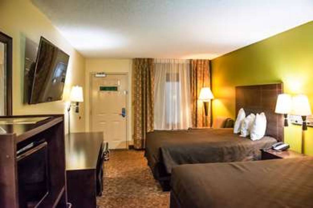 RODEWAY INN AND SUITES 10