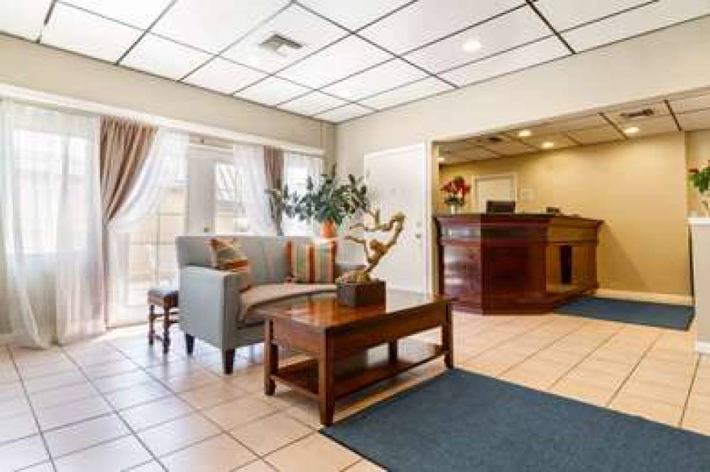 RODEWAY INN AUBURN - FORESTHILL 8