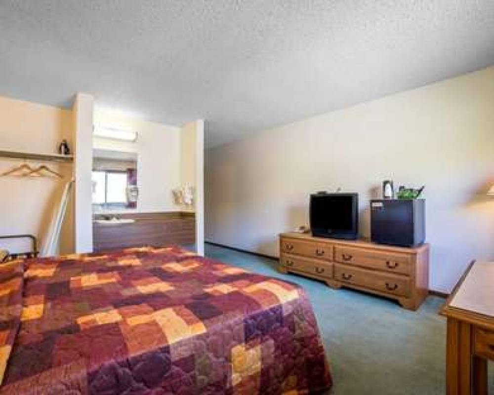 Rodeway Inn Billings Logan Intl Airport Near St Vincent Hospital 9