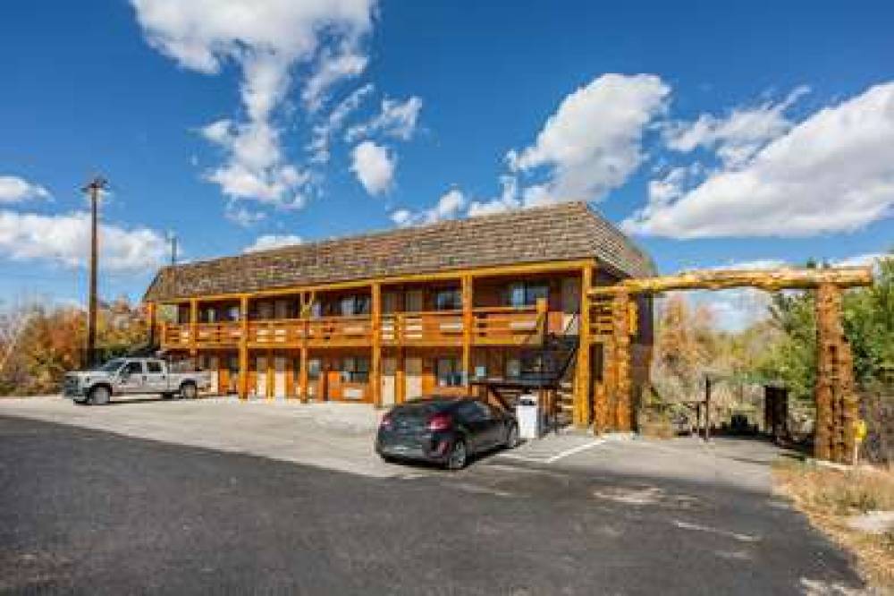 Rodeway Inn Pronghorn Lodge 3