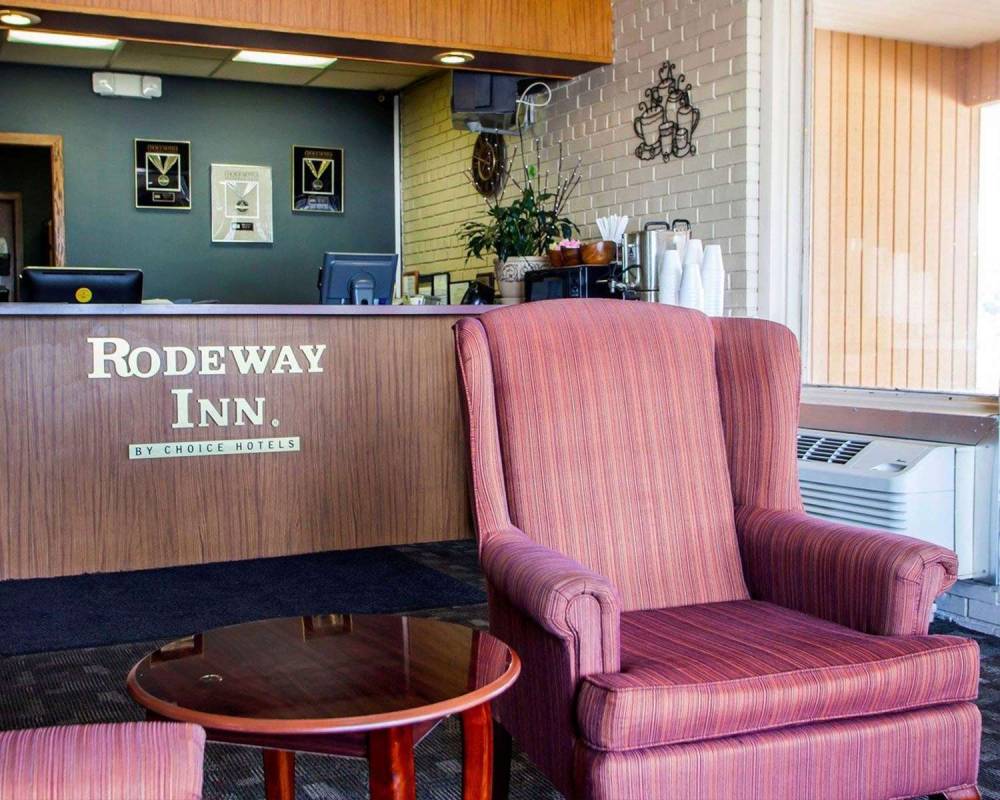 Rodeway Inn 3