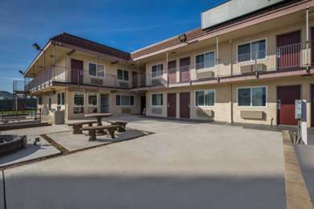 RODEWAY INN SAN BERNARDINO 5