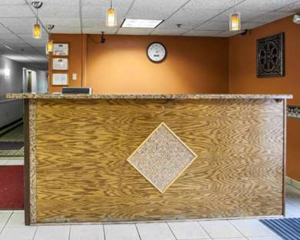 Rodeway Inn & Suites Milwaukee Airport 4