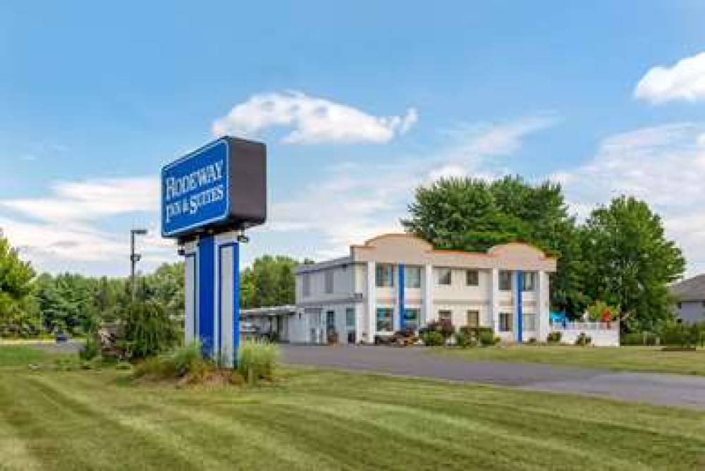 Rodeway Inn & Suites New Paltz - Hudson Valley 1