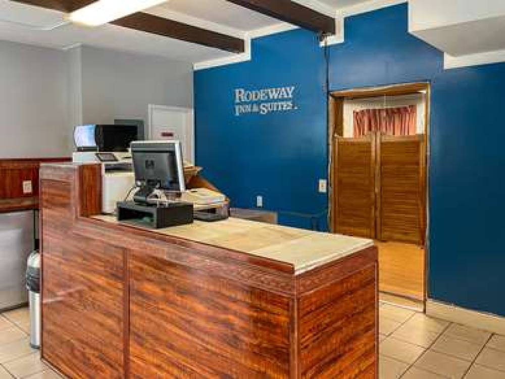 RODEWAY INN & SUITES OMAK - OKANOGA 2