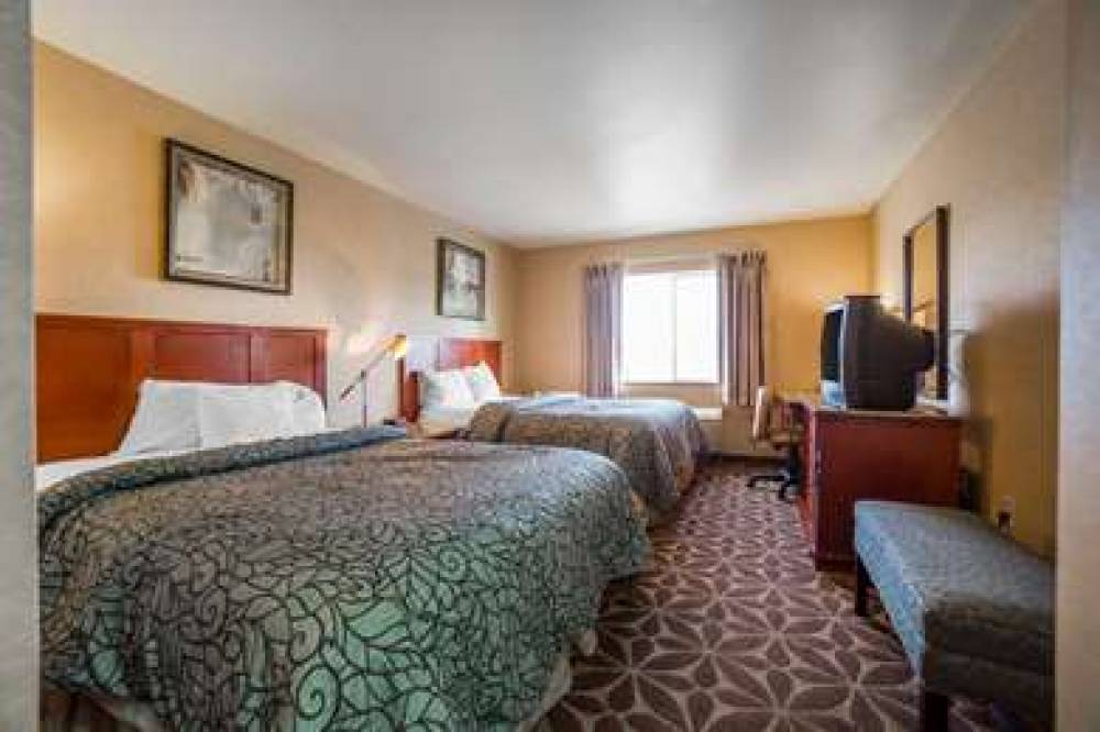 Rodeway Inn & Suites 9