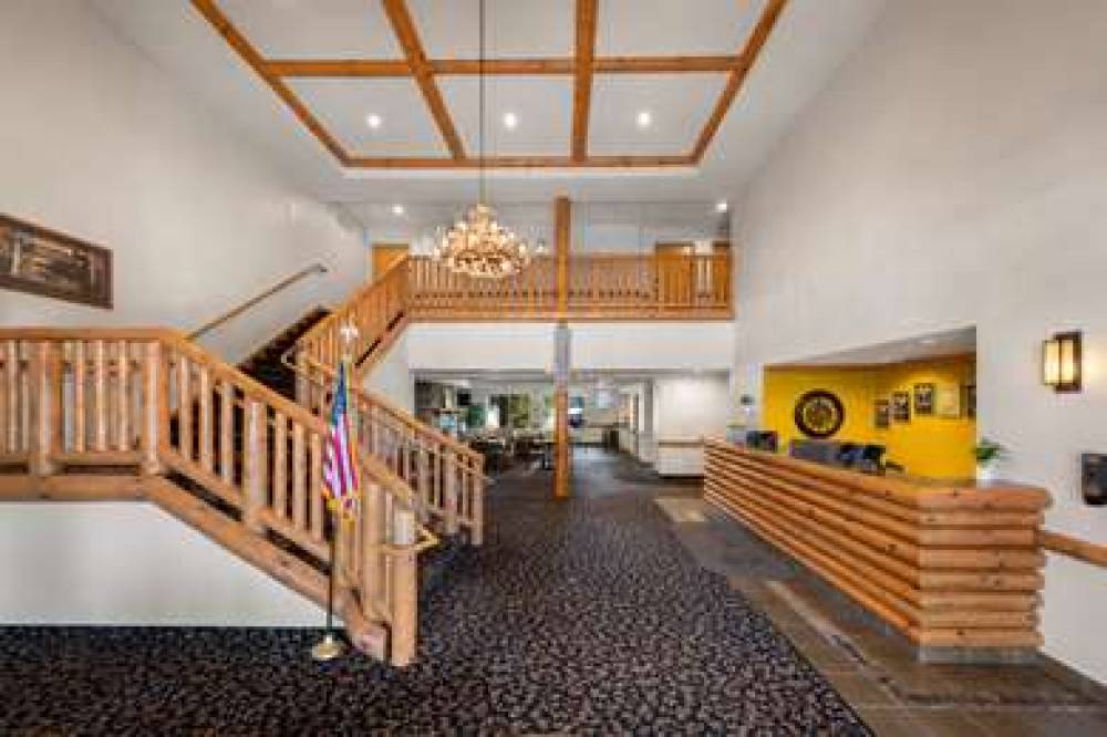 Rodeway Inn & Suites 4