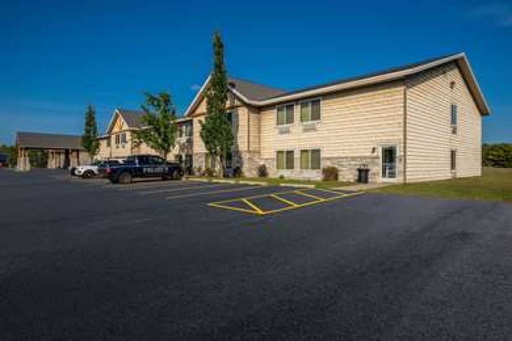 Rodeway Inn & Suites 2