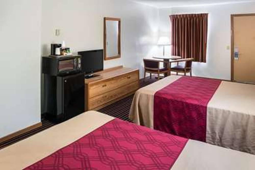 Rodeway Inn & Suites 6