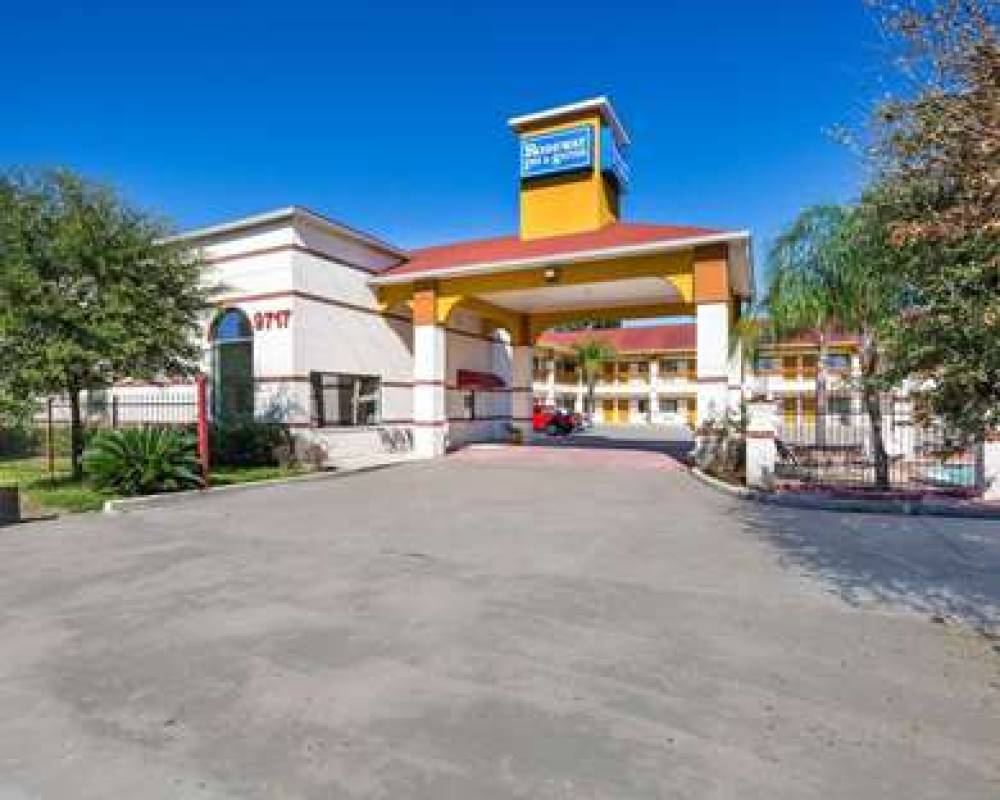 Rodeway Inn & Suites 1