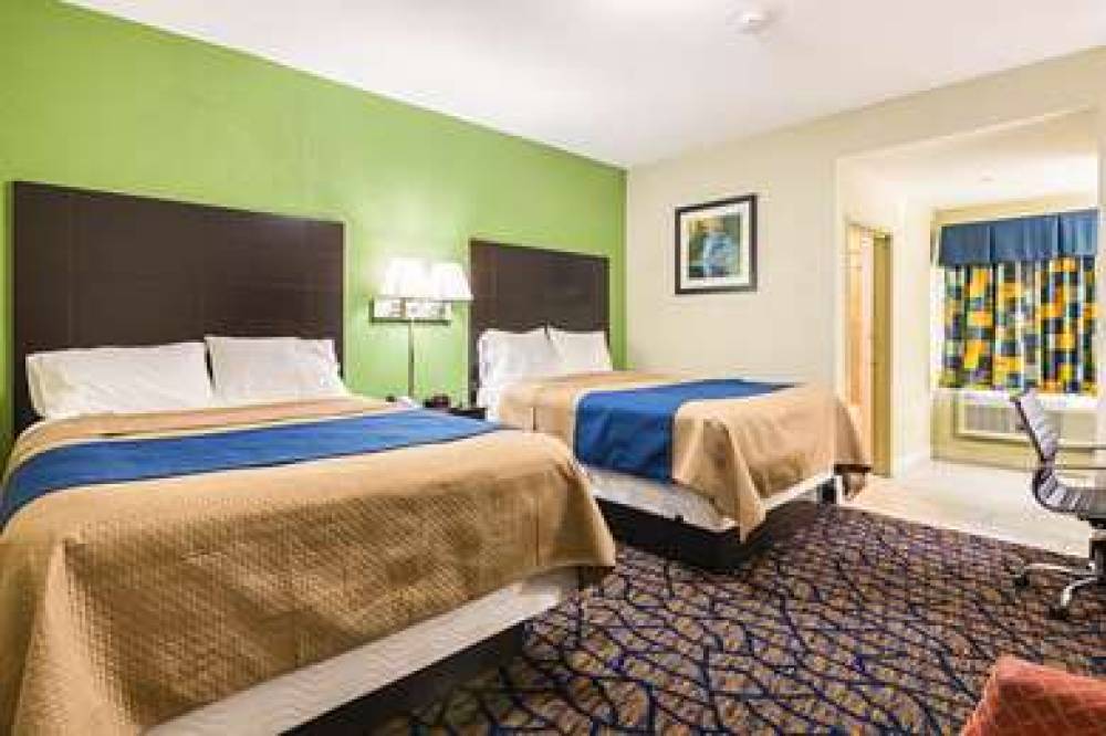 Rodeway Inn & Suites 9