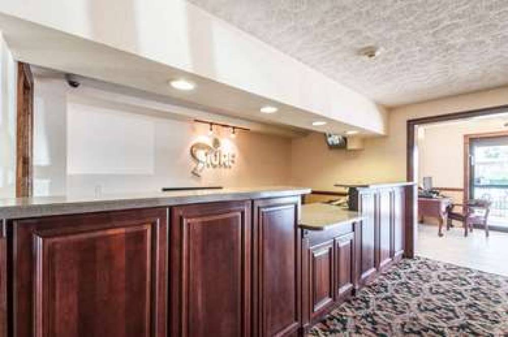 RODEWAY INN & SUITES 7