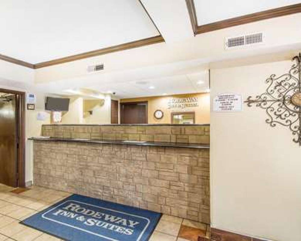 Rodeway Inn & Suites WI Madison-Northeast 4