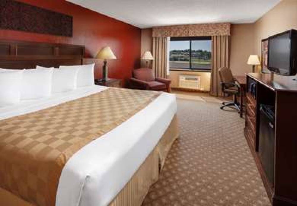 Roosevelt Grand Dakota, SureStay Collection By Best Western 5