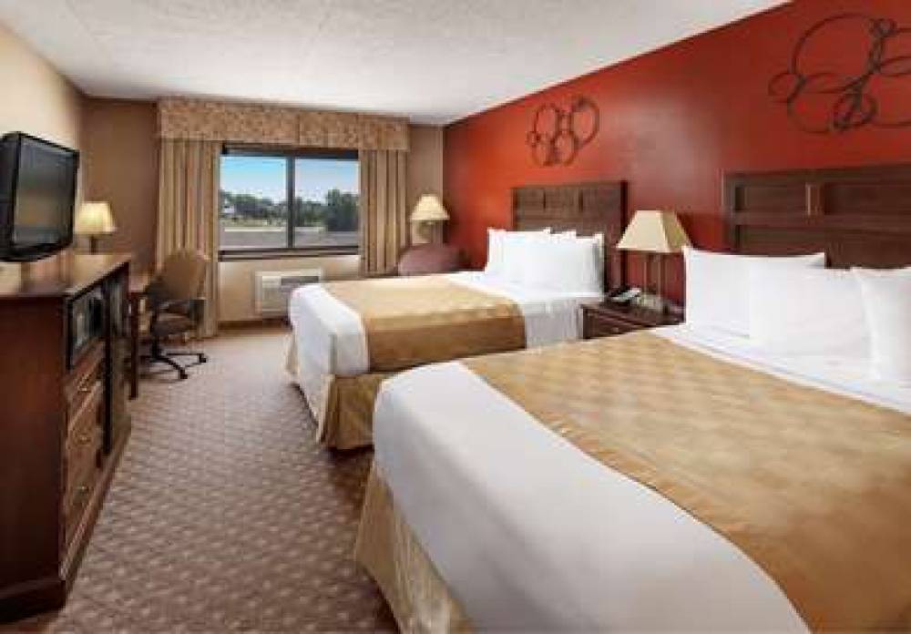 Roosevelt Grand Dakota, SureStay Collection By Best Western 3