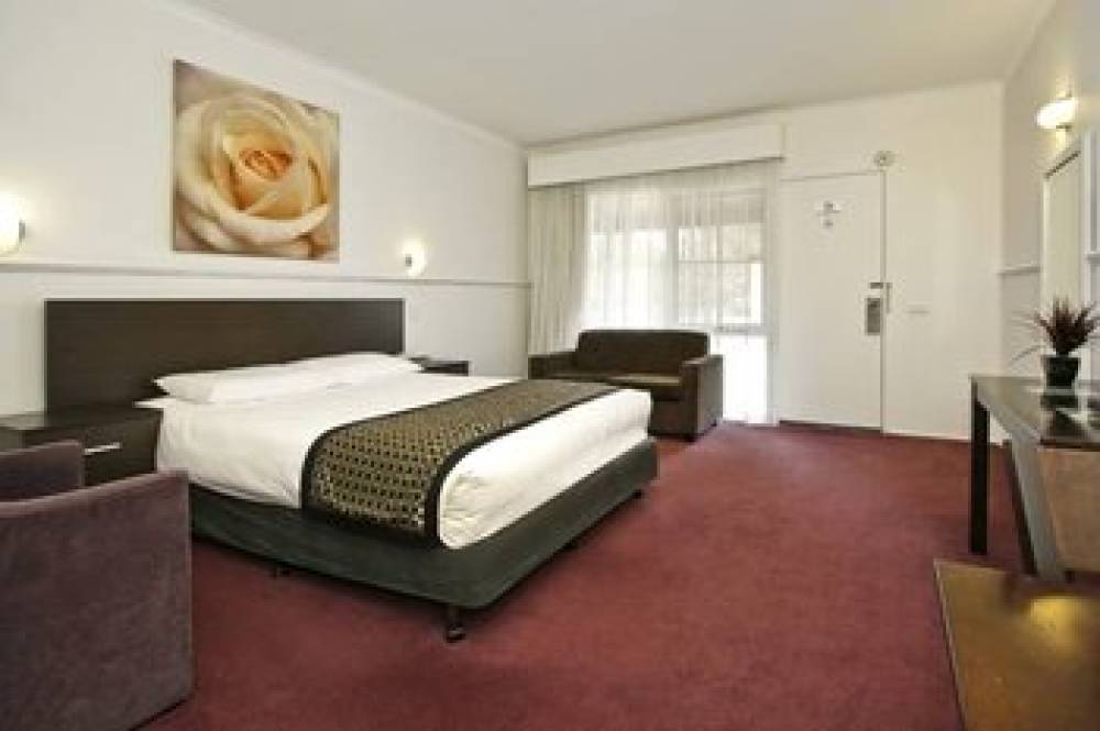 ROWVILLE INTERNATIONAL HOTEL 4