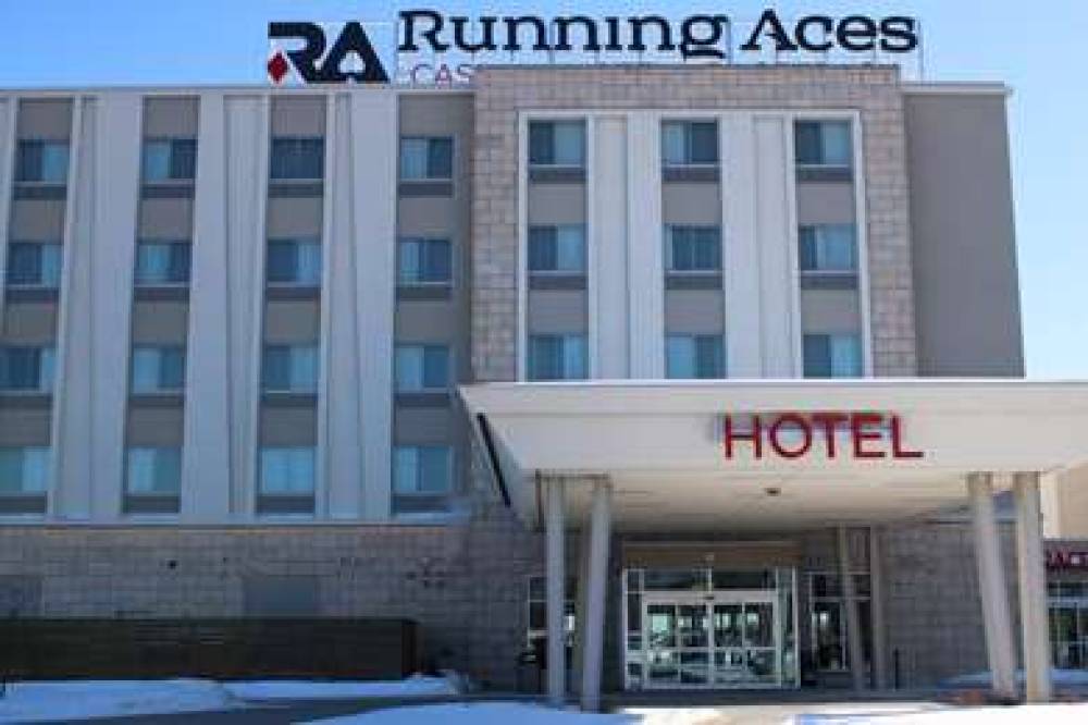 Running Aces Hotel