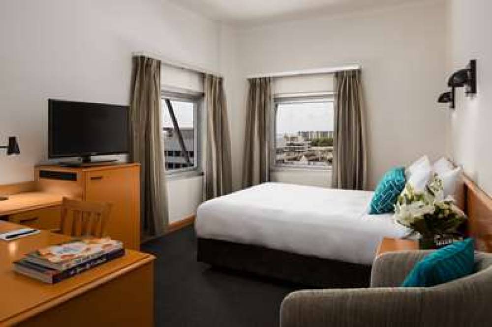 RYDGES DARWIN CENTRAL 5