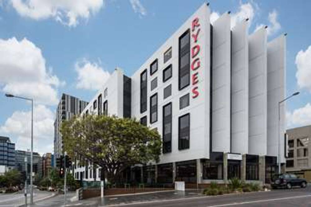 RYDGES FORTITUDE VALLEY 1