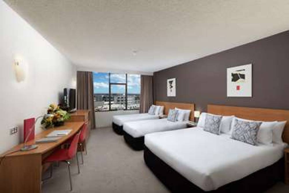 RYDGES GEELONG 7