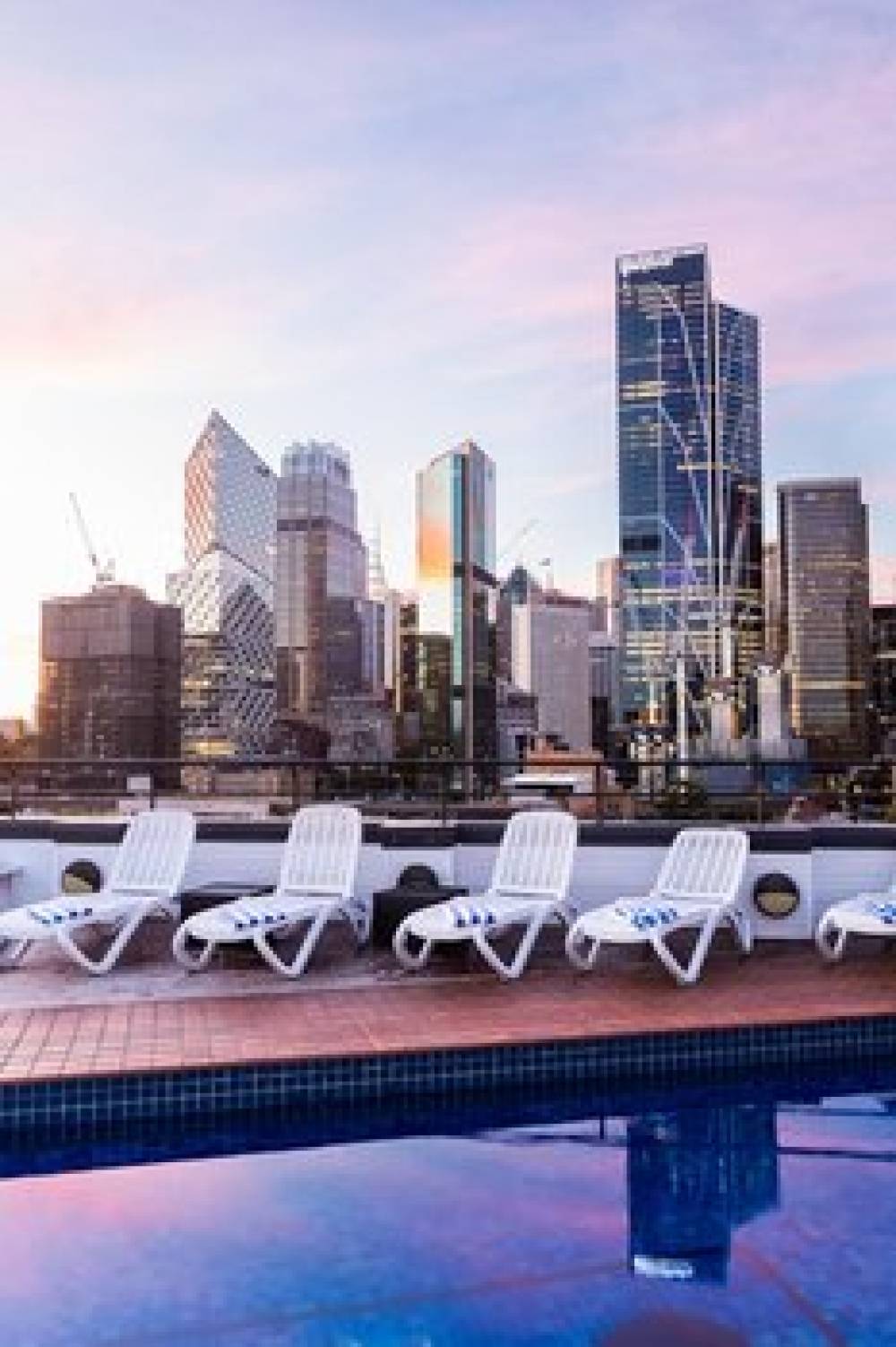 RYDGES SYDNEY HARBOUR 8