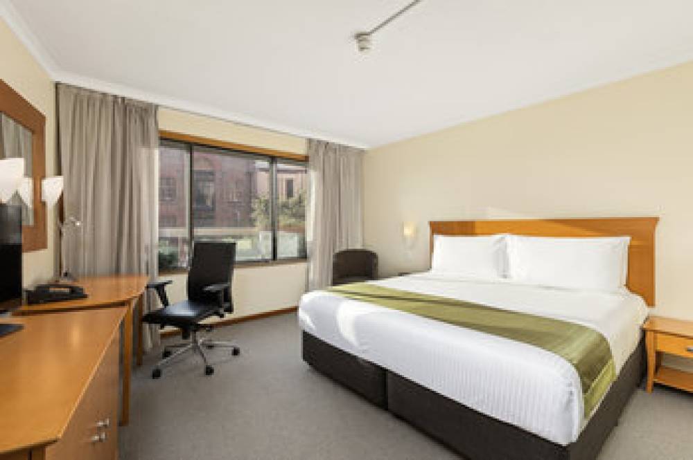 RYDGES SYDNEY HARBOUR 4