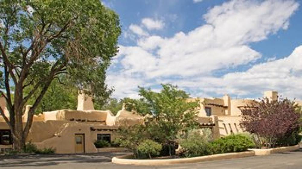 Sagebrush Inn And Suites