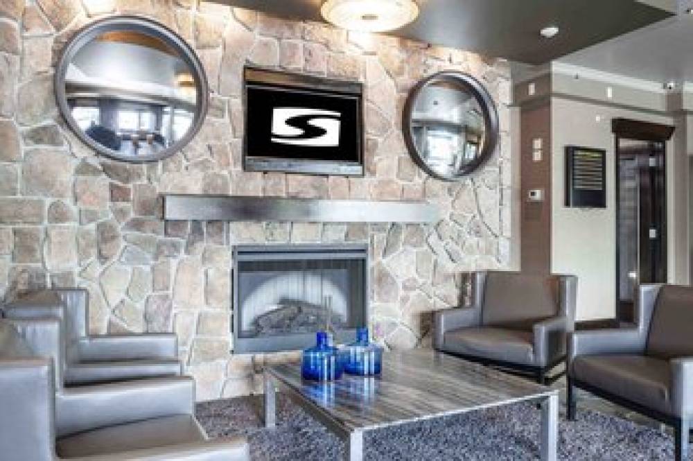 Sandman Hotel & Suites Kelowna 5