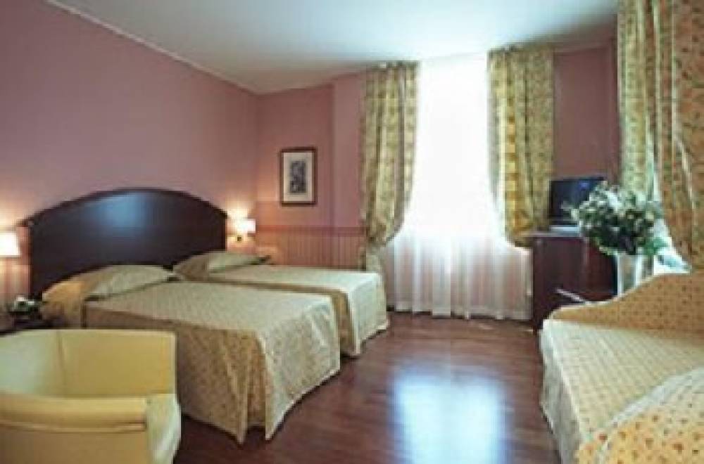 SAVOIA HOTEL REGENCY 2