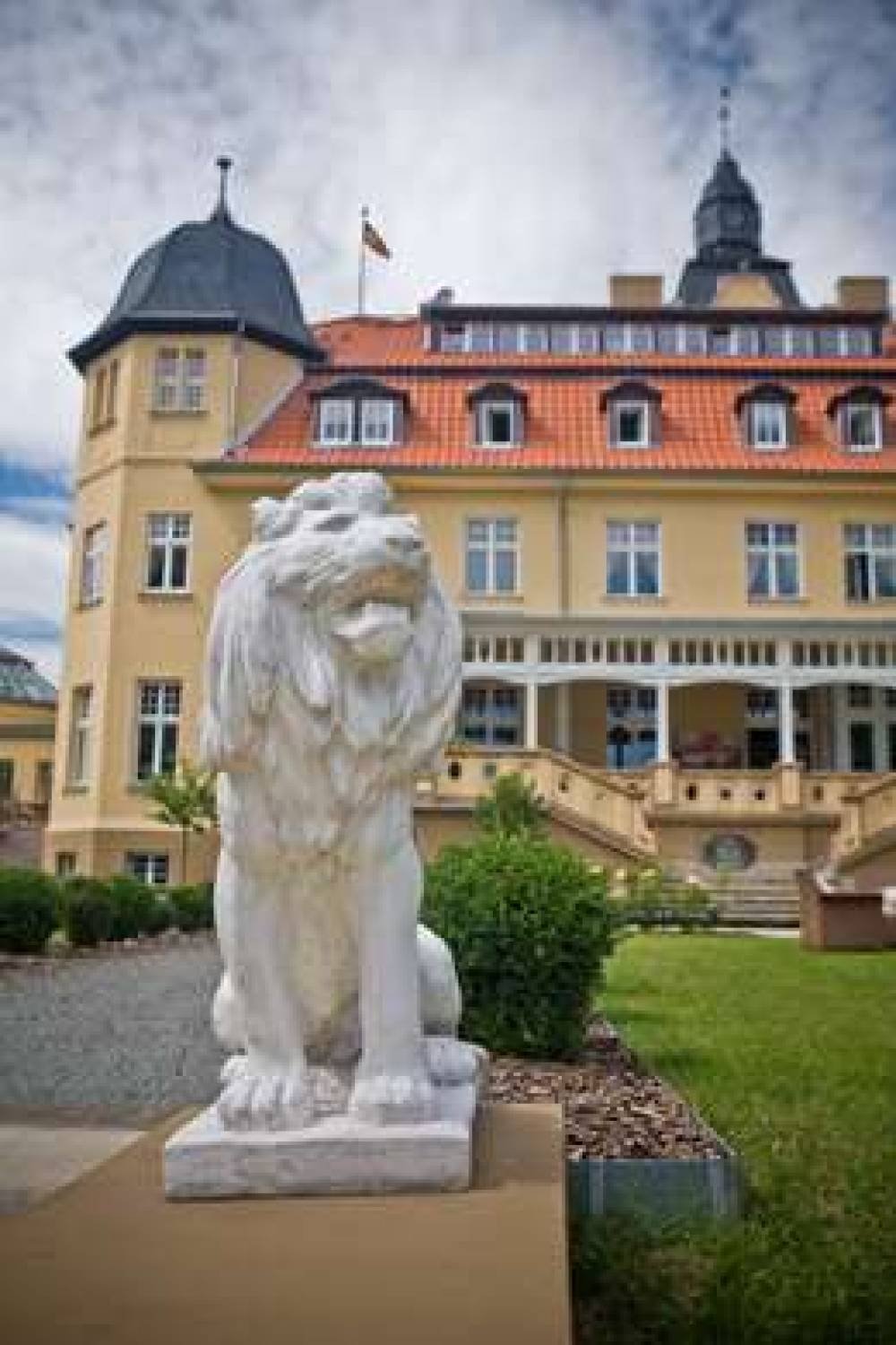 SCHLOSSHOTEL WENDORF 2