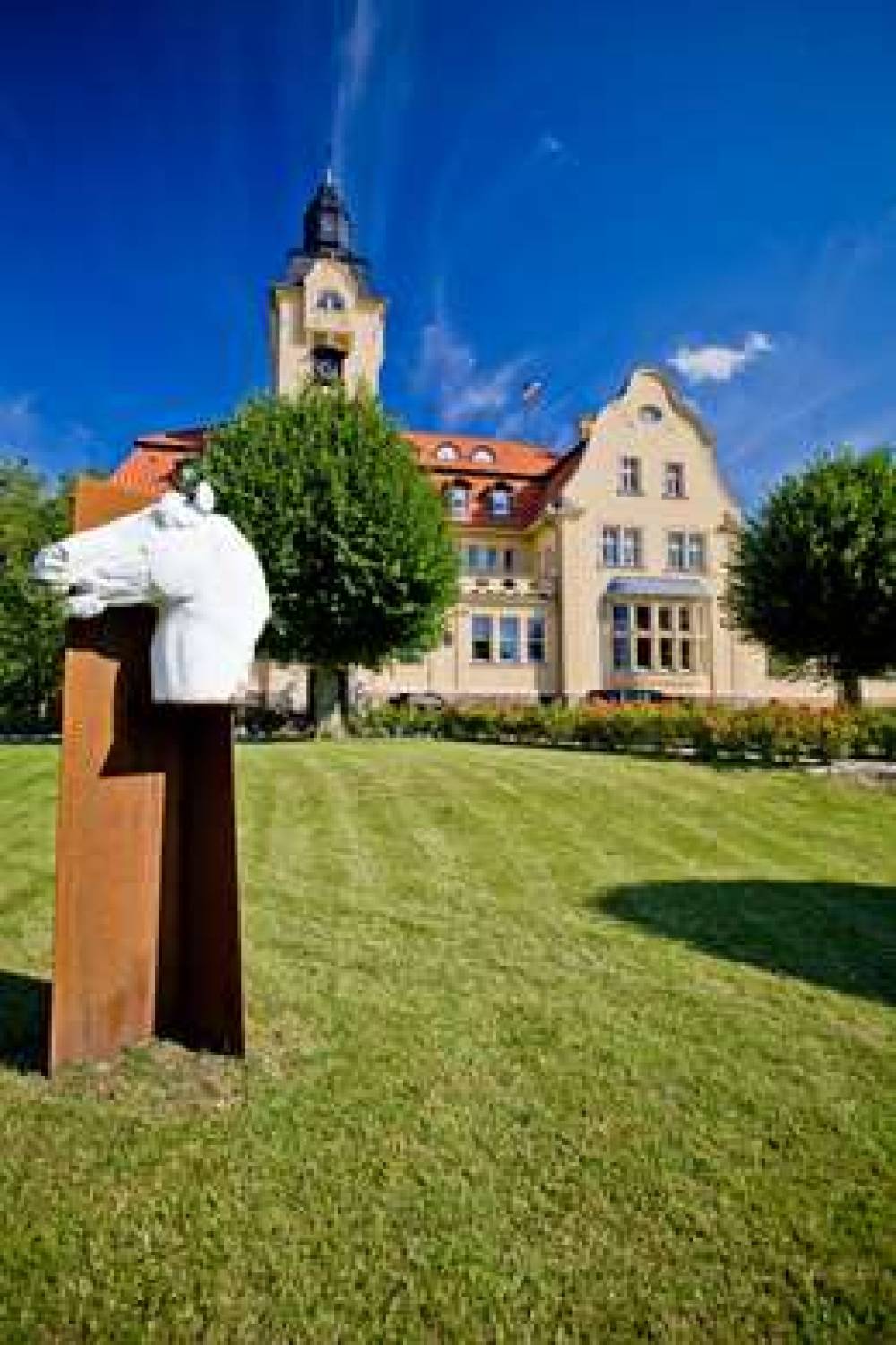 SCHLOSSHOTEL WENDORF 4